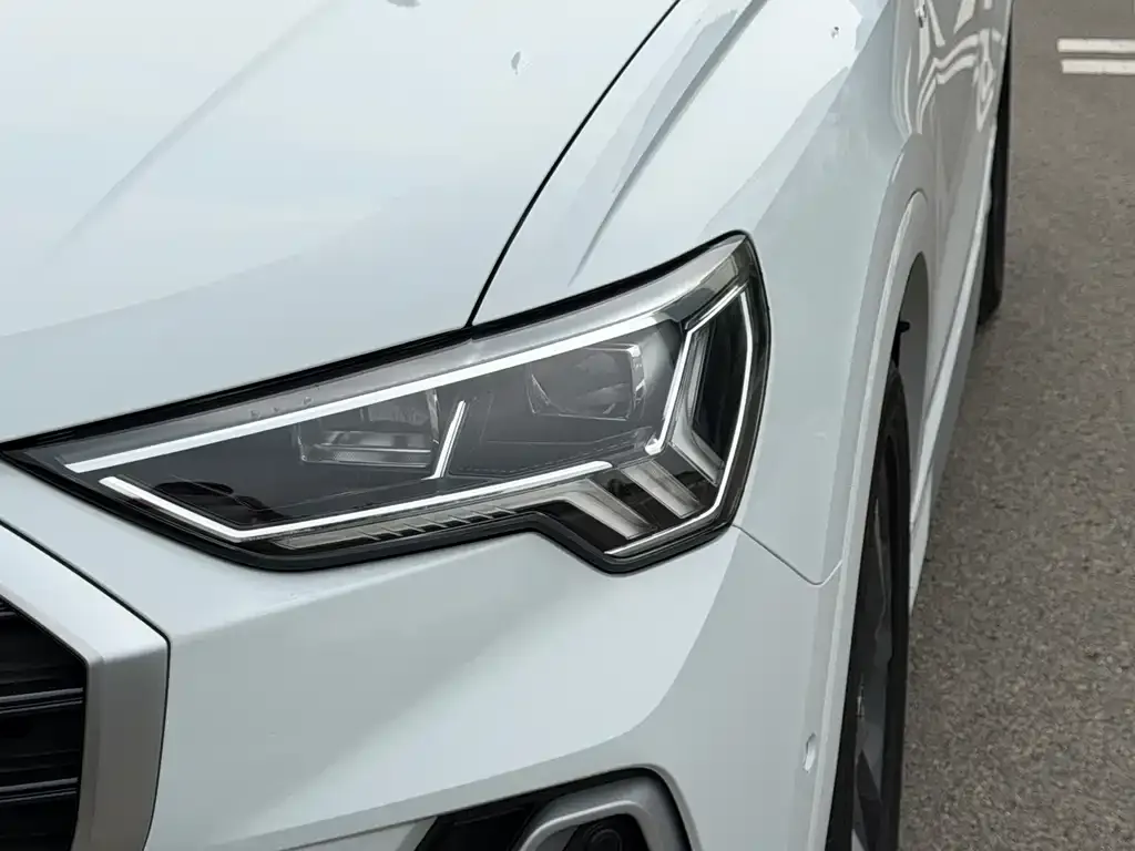 Audi Q3 — фото 2