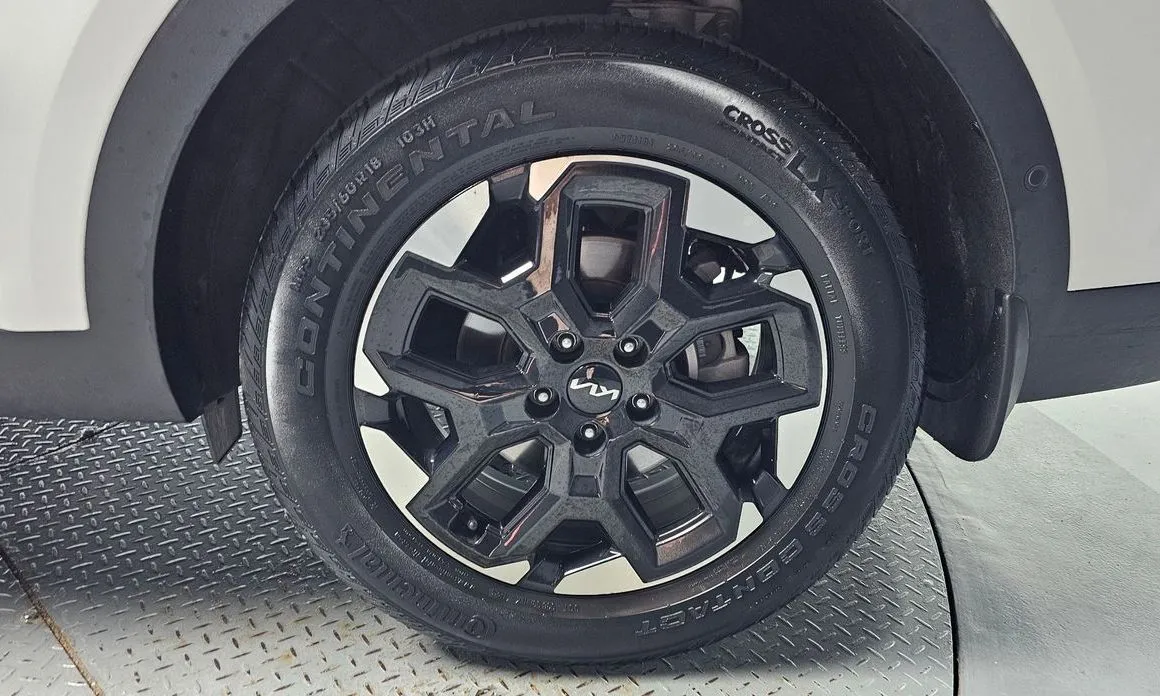 Kia Sorento — фото 7