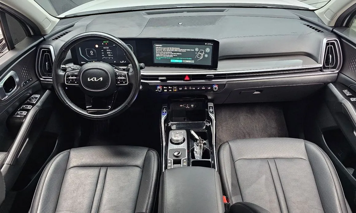 Kia Sorento — фото 9