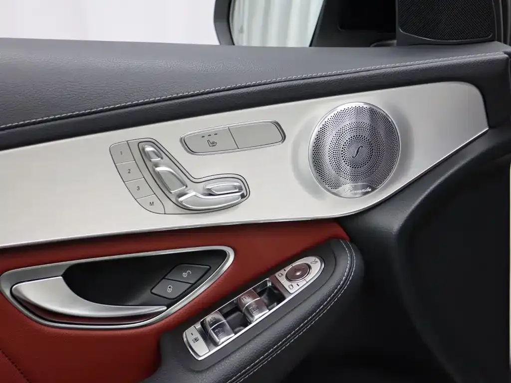Mercedes-Benz GLC AMG — фото 8