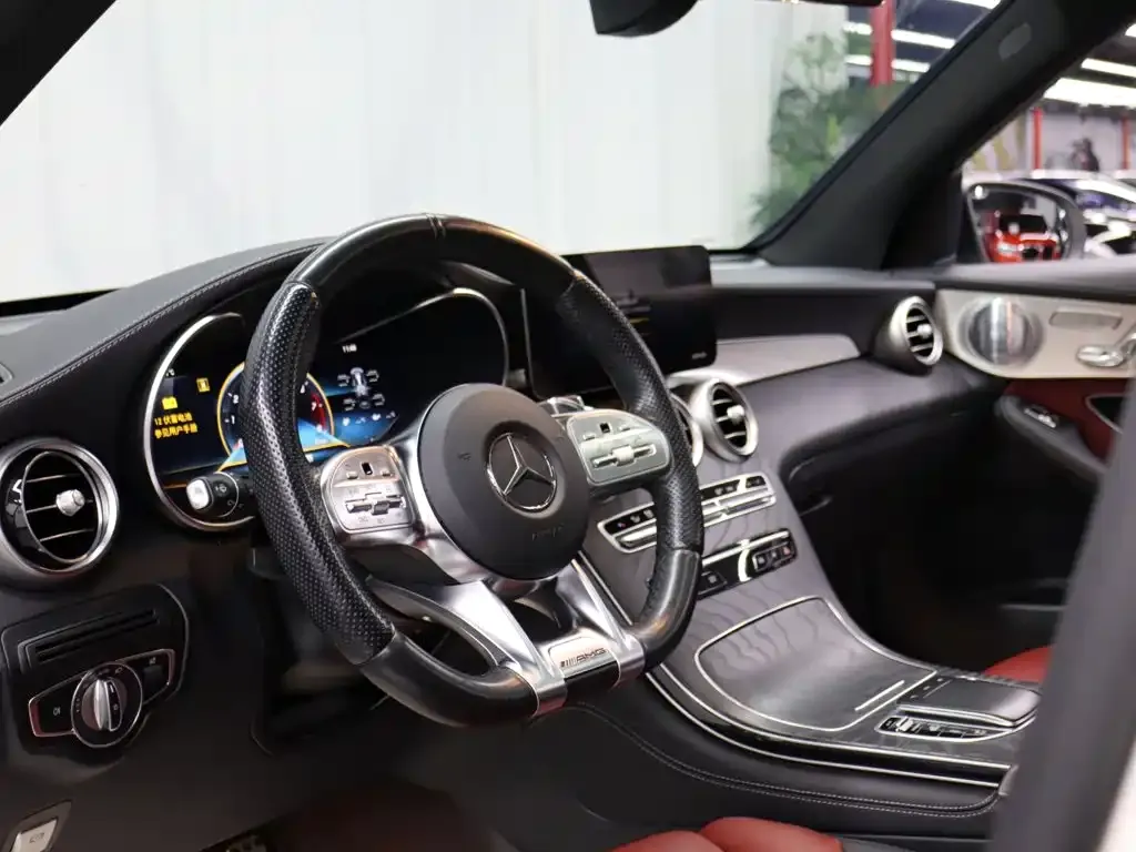 Mercedes-Benz GLC AMG — фото 7