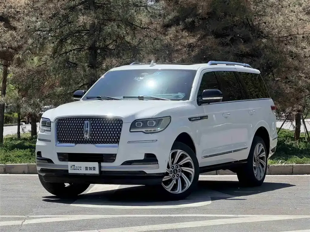 Lincoln Navigator — фото 1