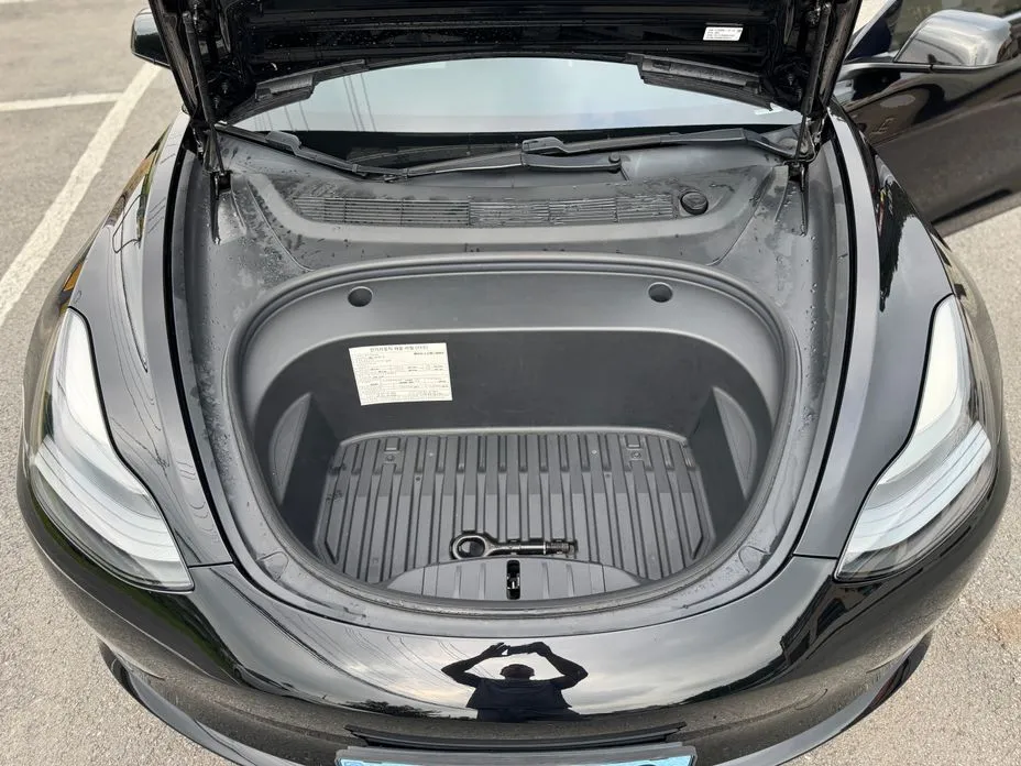 Tesla Model 3 — фото 8