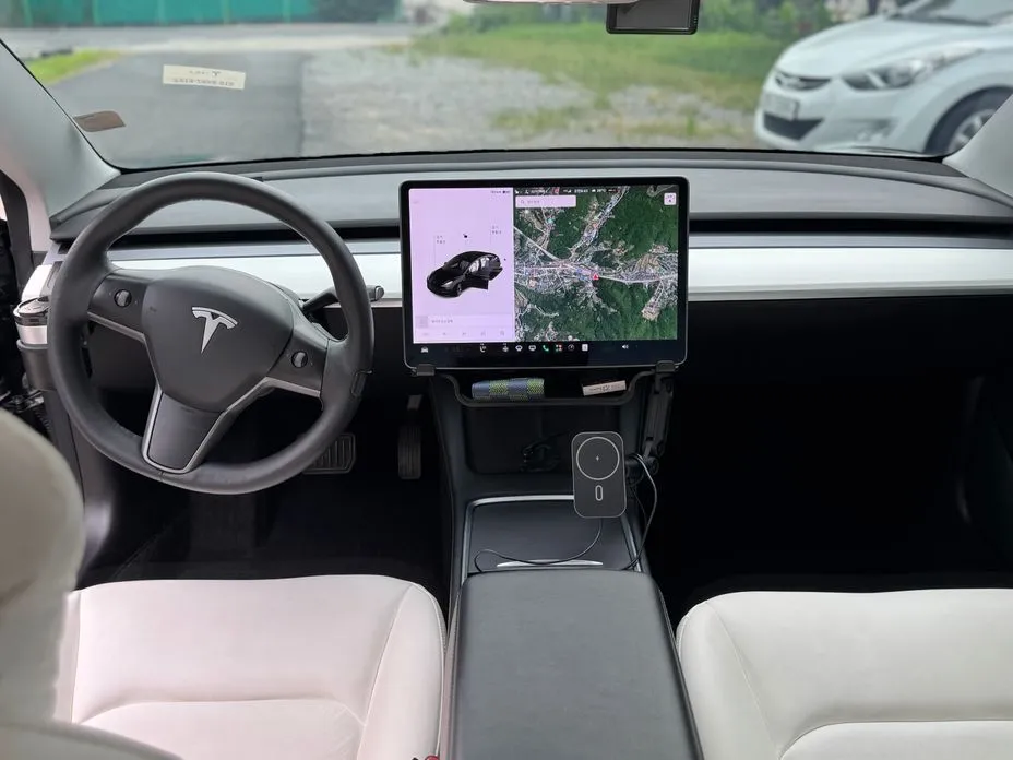 Tesla Model 3 — фото 3