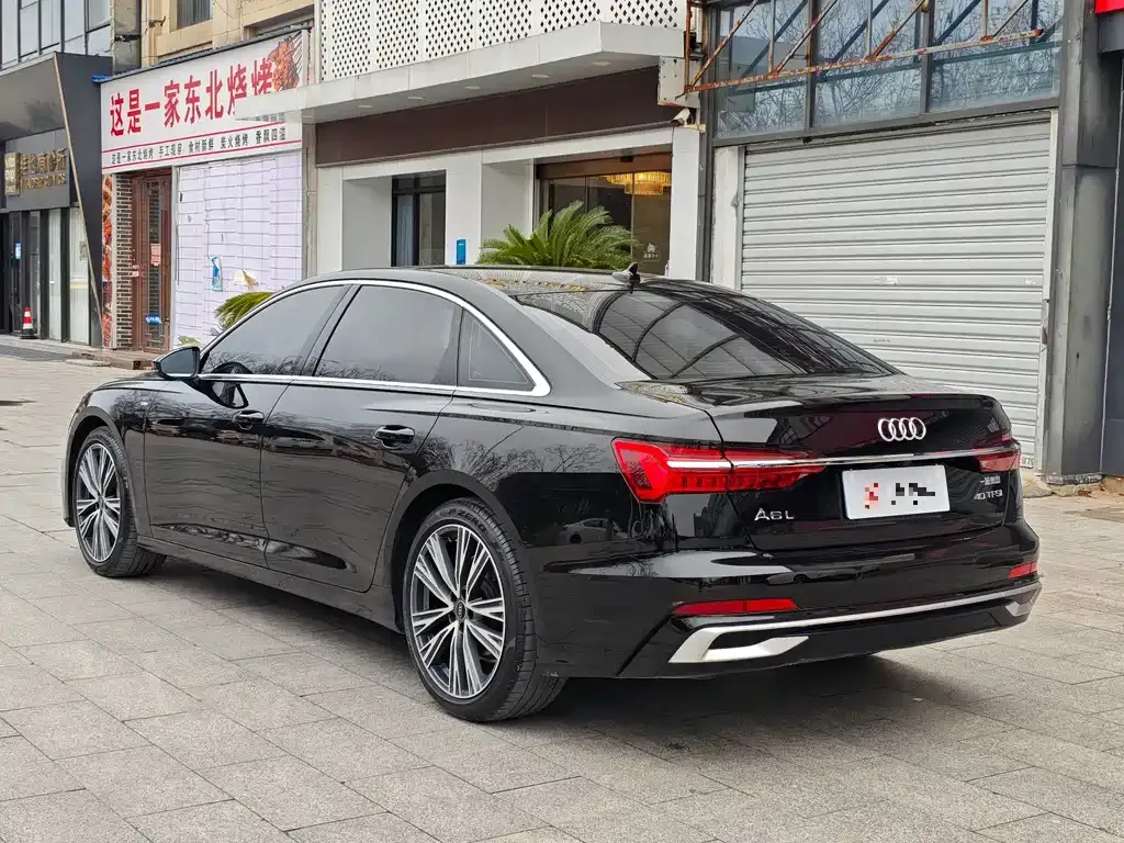 Audi A6L — фото 7