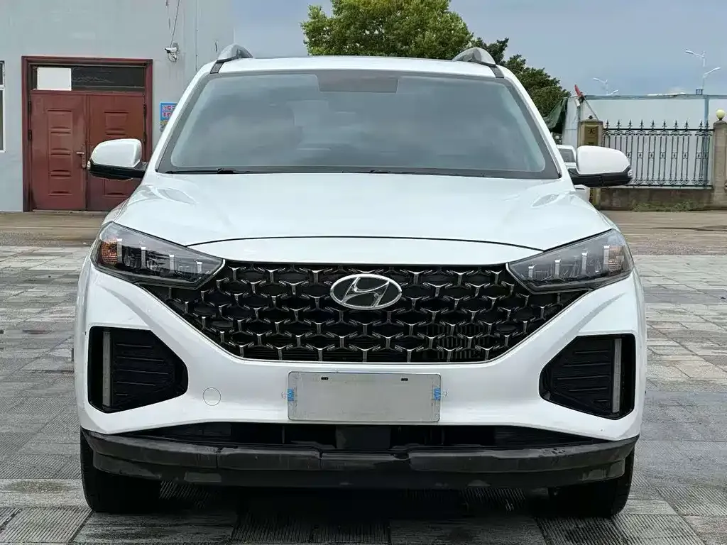 Hyundai ix35 — фото 1