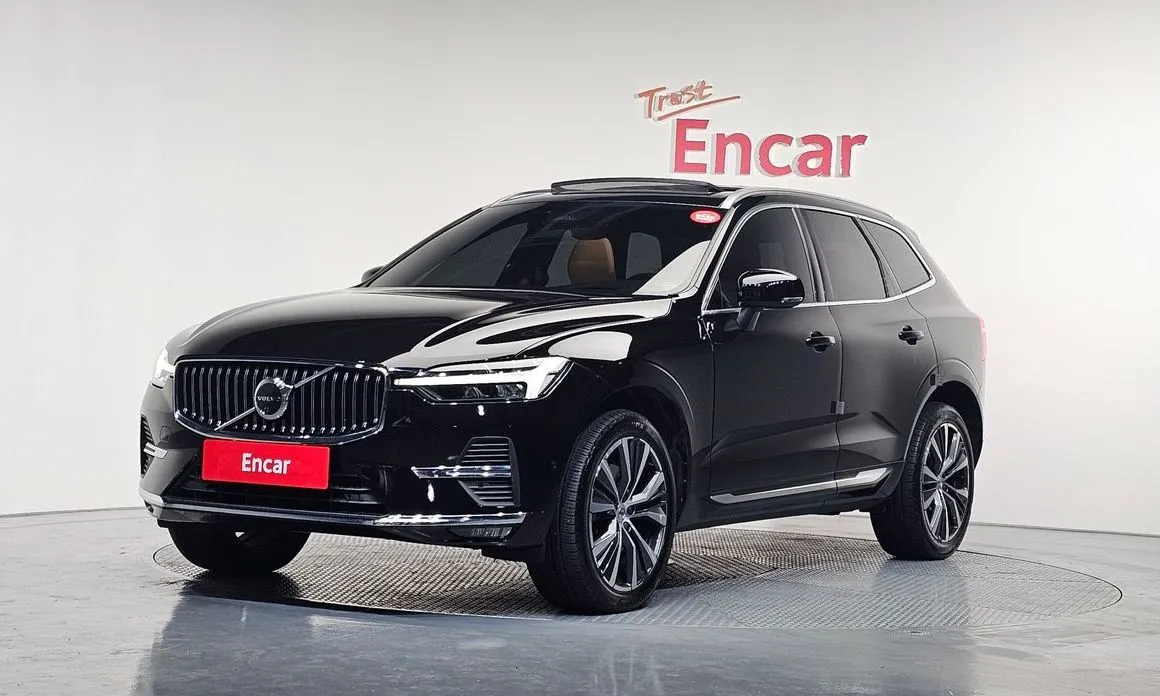 Volvo XC60 — фото 1