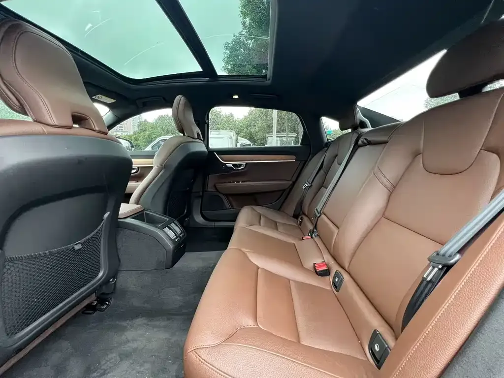 Volvo S90 — фото 2