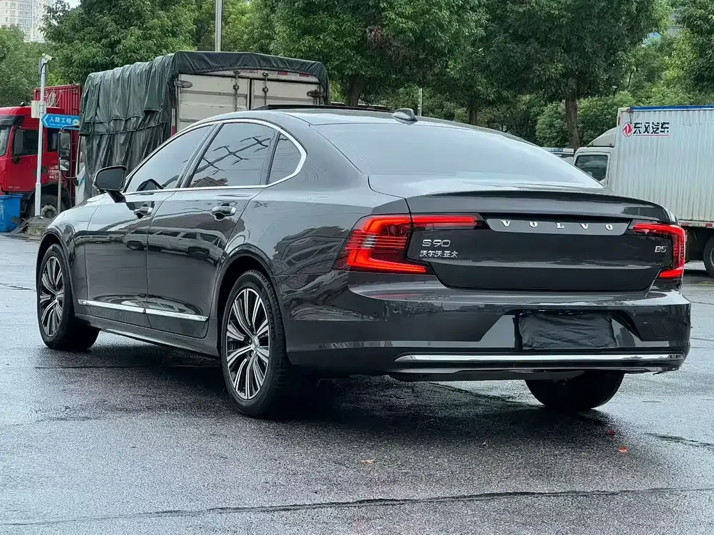 Volvo S90 — фото 3