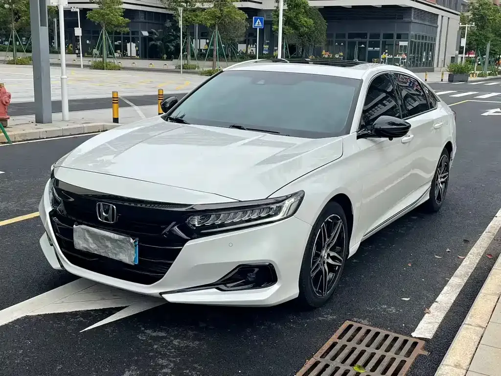 Honda Accord — фото 4