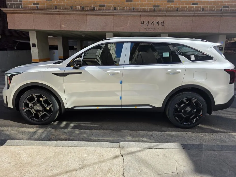 Kia Sorento — фото 4