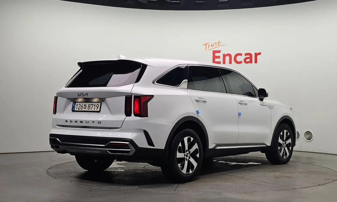 Kia Sorento — фото 4