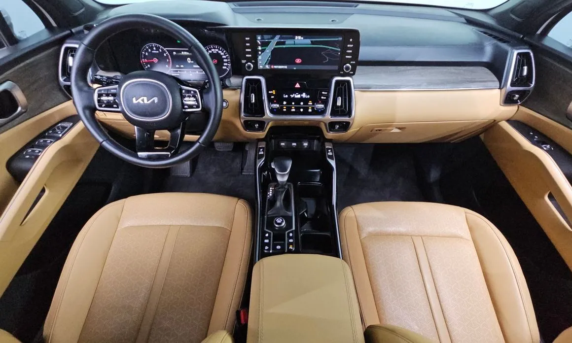 Kia Sorento — фото 10