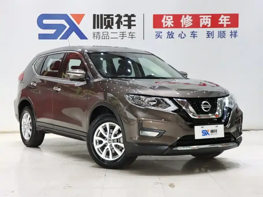 Nissan X-Trail — фото 10