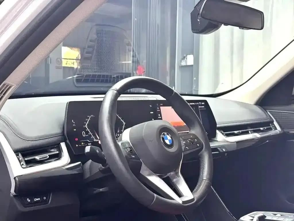 BMW X1 — фото 9