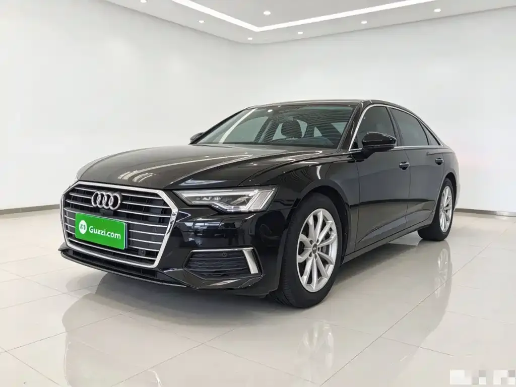 Audi A6L — фото 1