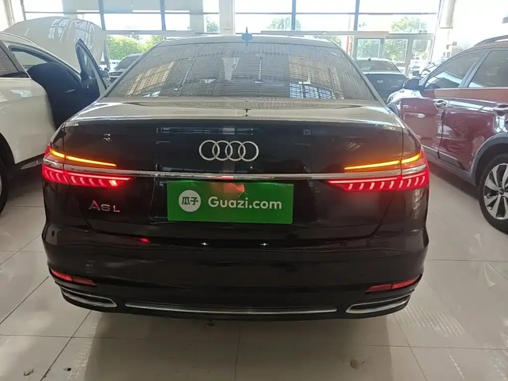 Audi A6L — фото 10