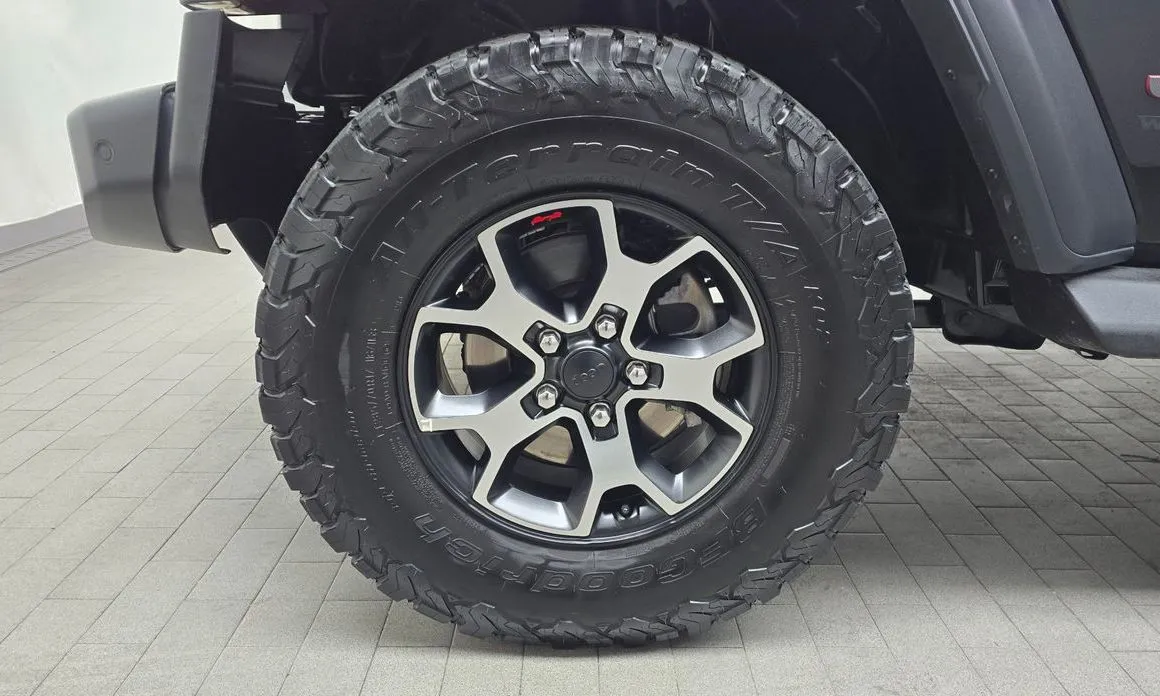 Jeep Wrangler — фото 9