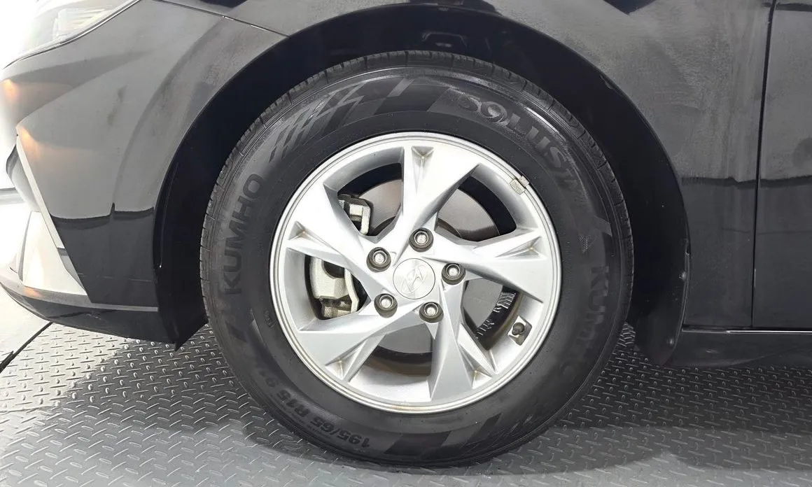 Hyundai AVANTE — фото 4