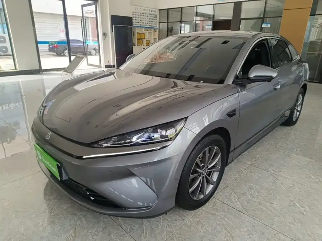 BYD Qin L — фото 1