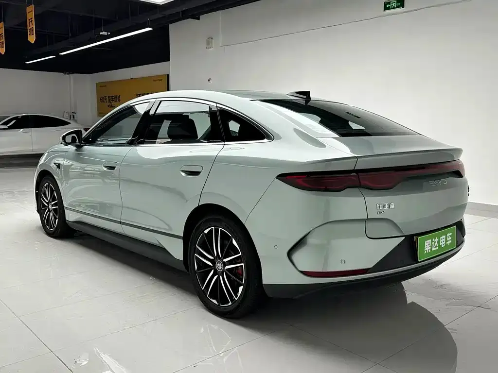 BYD Qin L — фото 6
