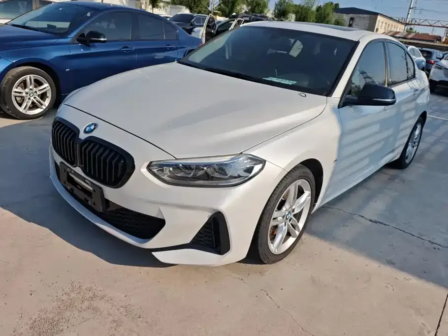 BMW 1 Series — фото 1