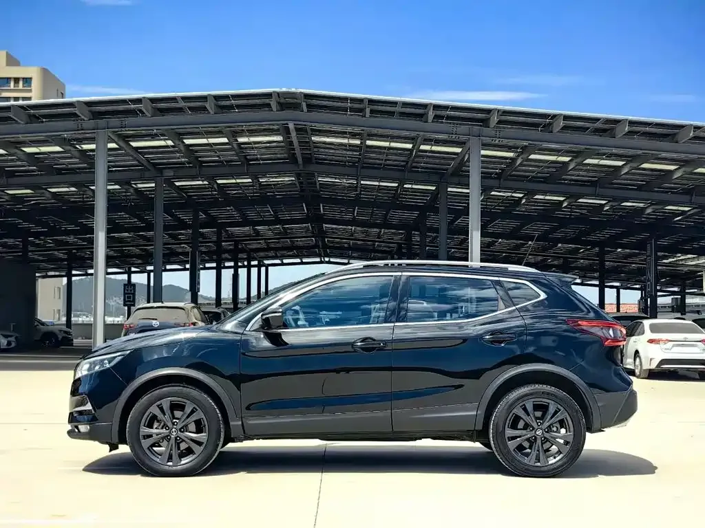 Nissan Qashqai — фото 7