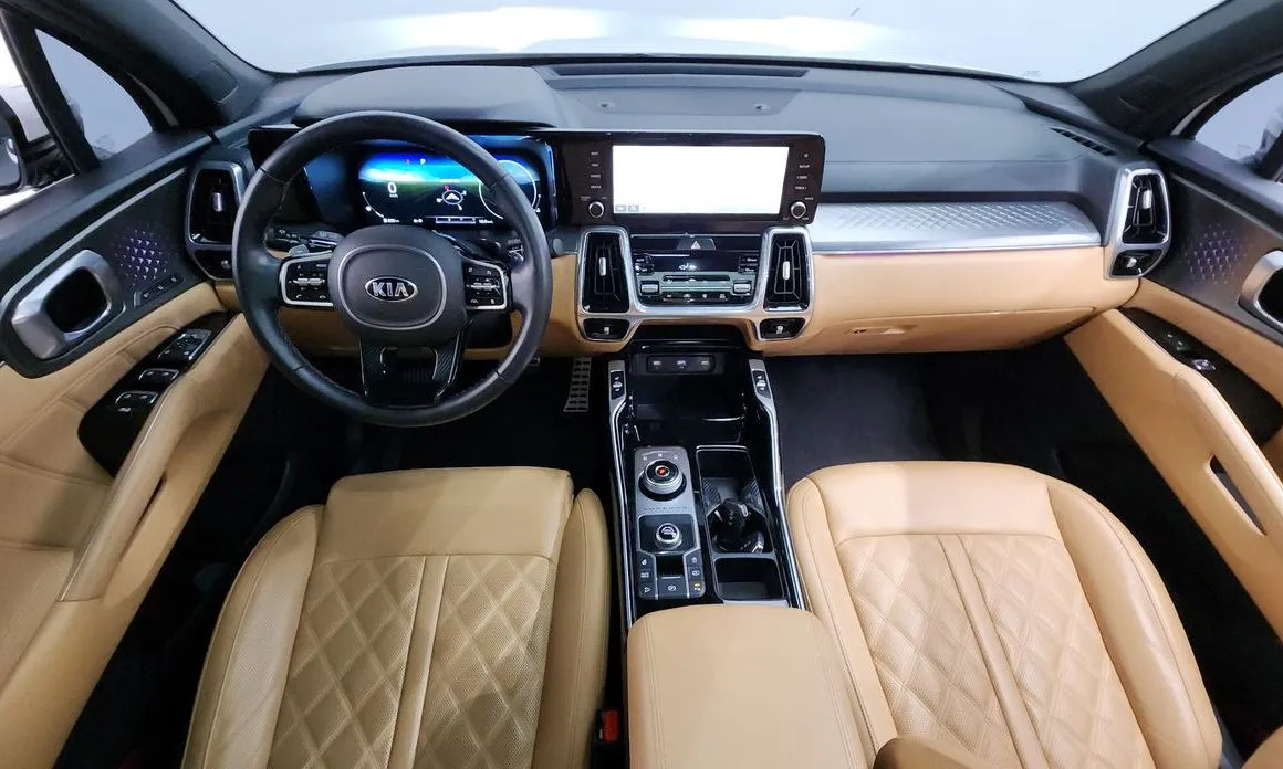 Kia Sorento — фото 9