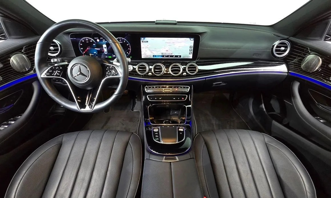 Mercedes-Benz E-Class — фото 10