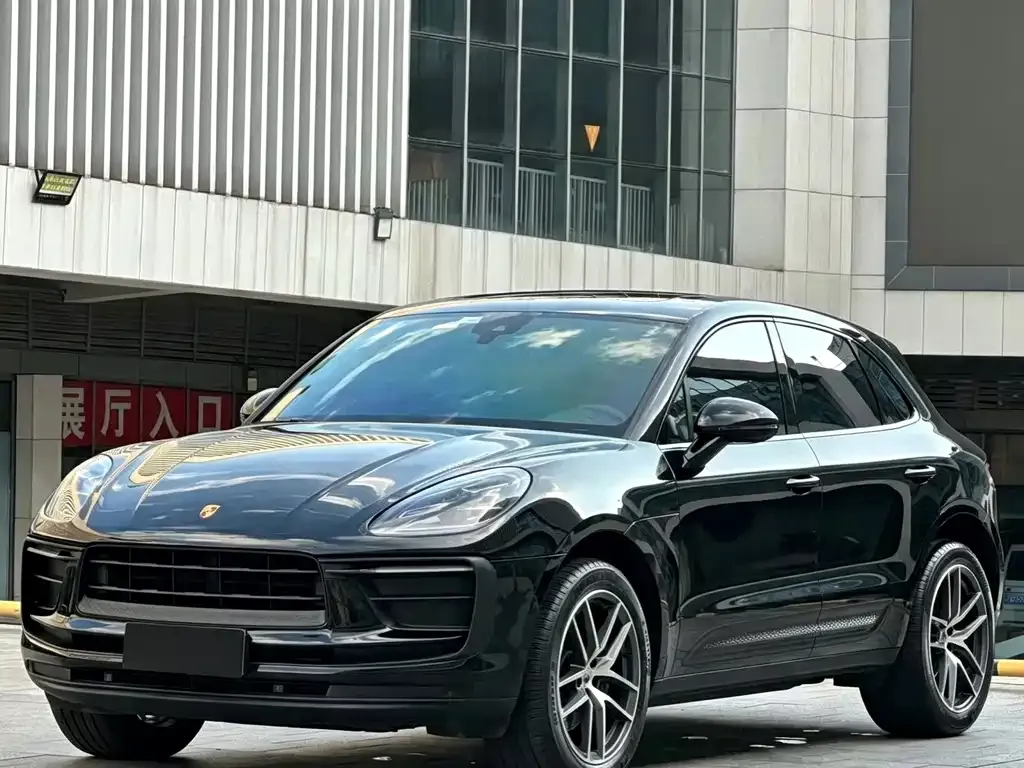 Porsche Macan — фото 1