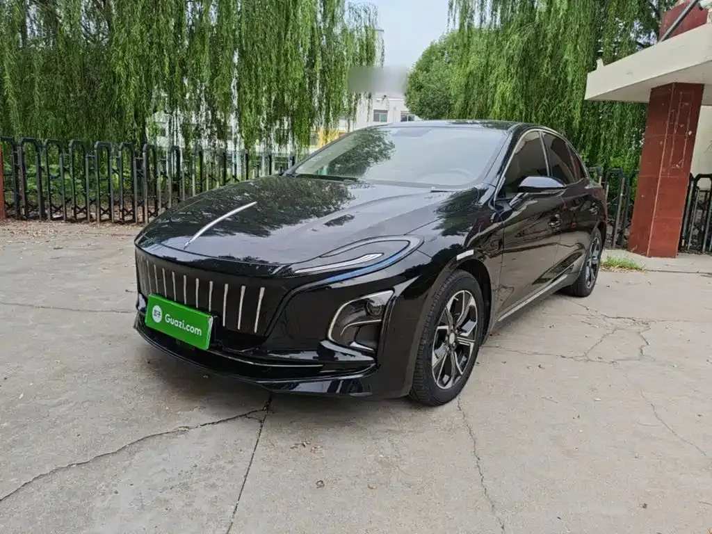Hongqi E-QM5 — фото 7