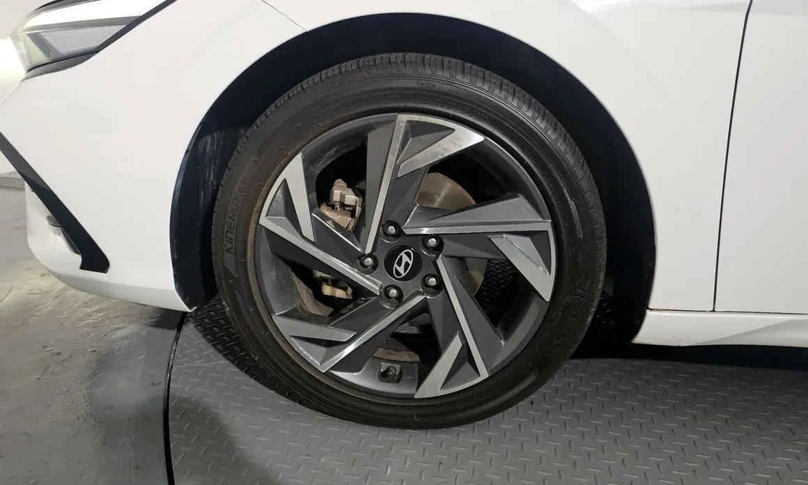 Hyundai AVANTE — фото 6