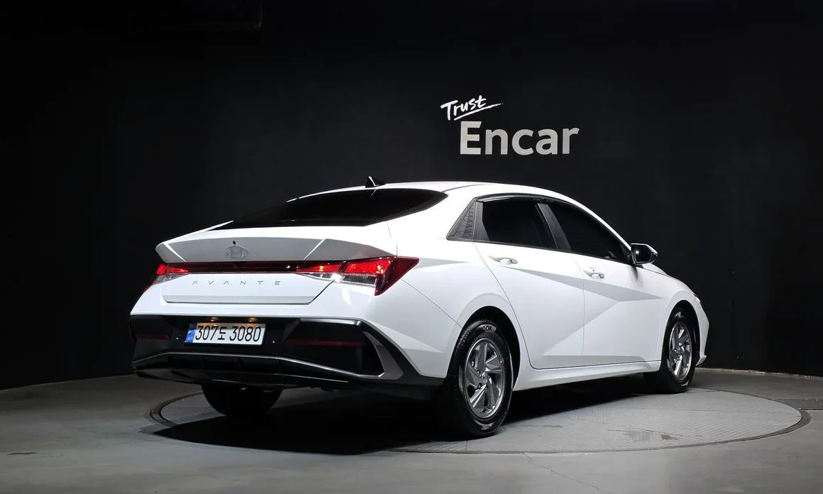 Hyundai AVANTE — фото 4