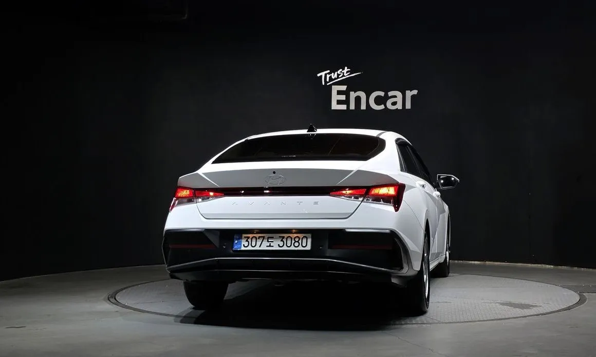 Hyundai AVANTE — фото 3