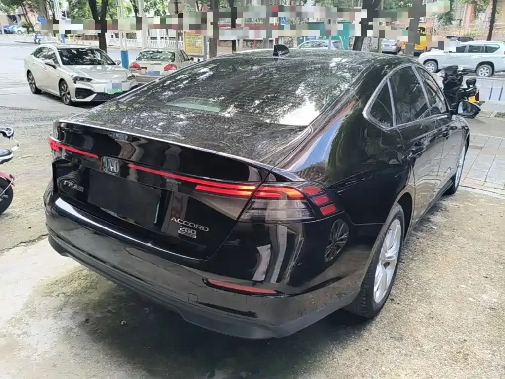 Honda Accord — фото 4