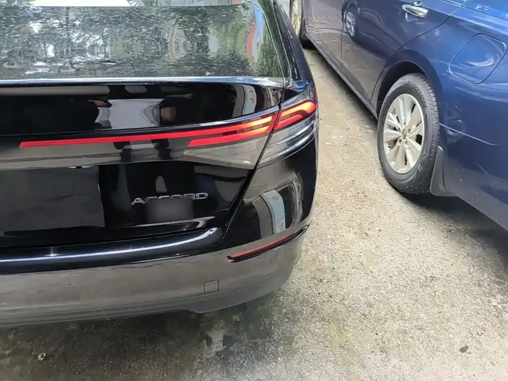 Honda Accord — фото 6