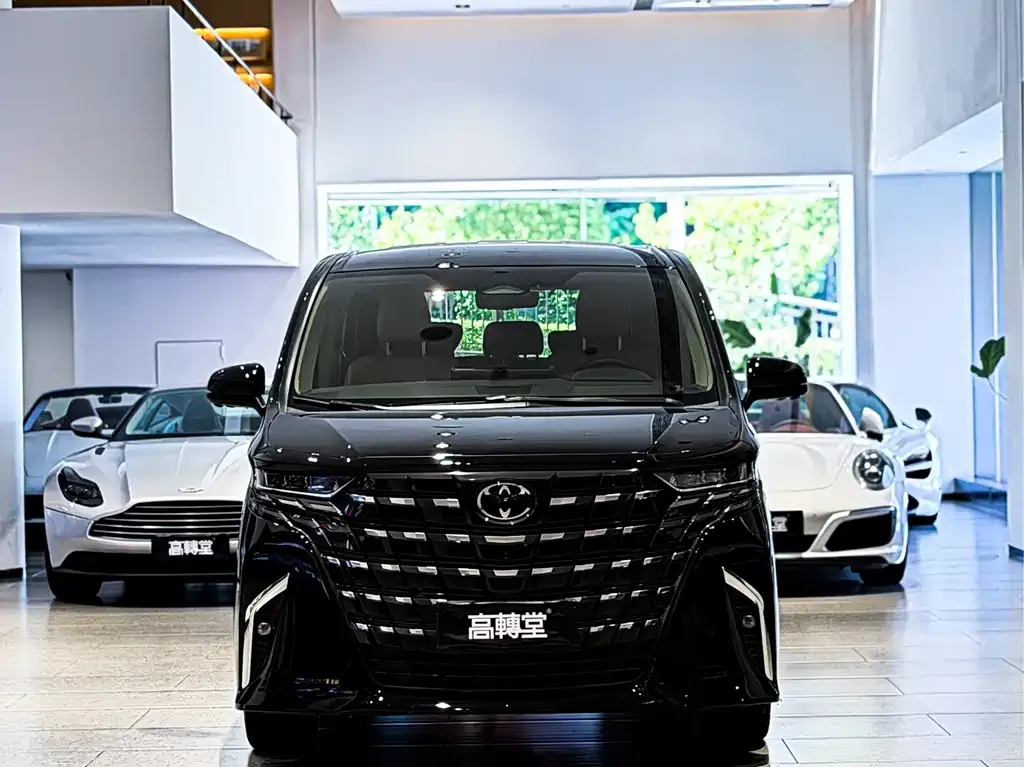 Toyota Alphard — фото 5