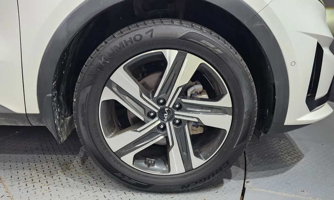 Kia Sorento — фото 10