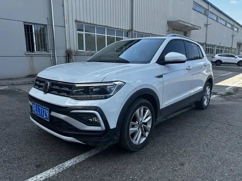 Volkswagen T-Cross — фото 1