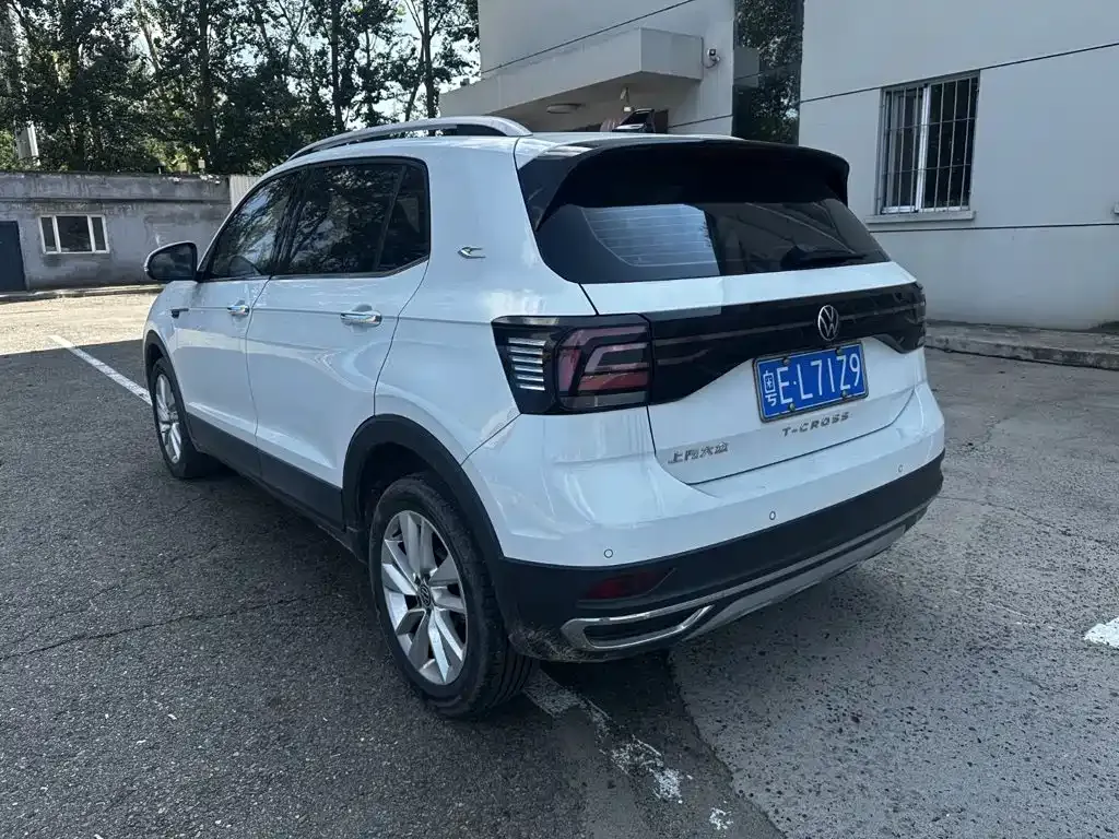 Volkswagen T-Cross — фото 3