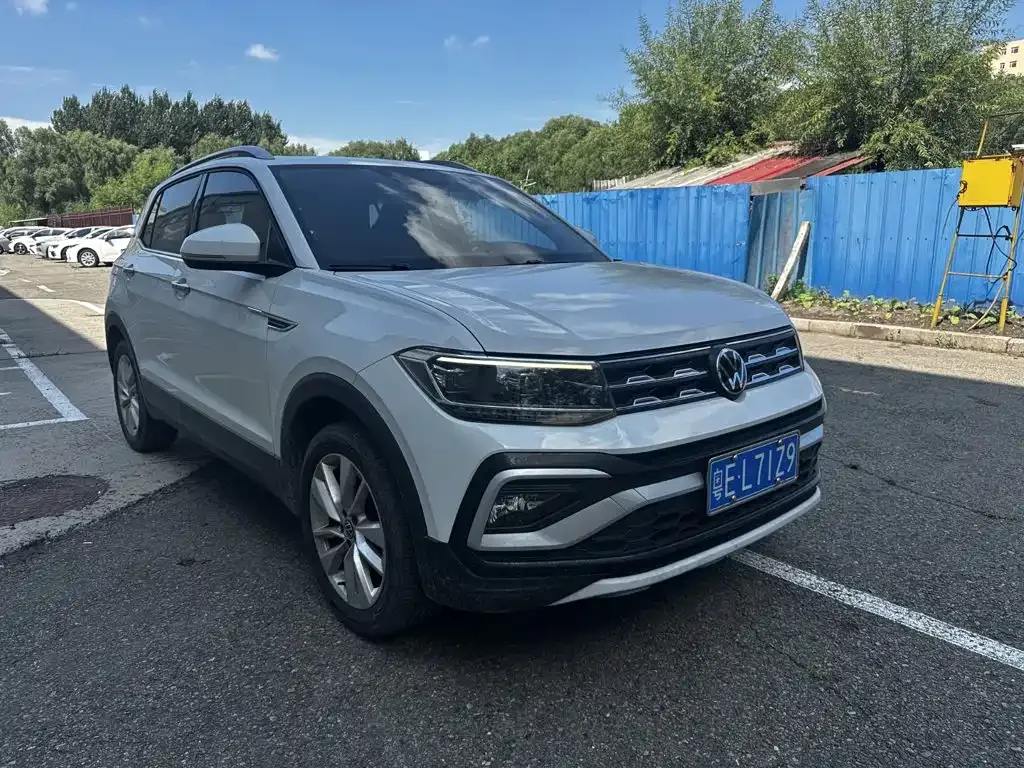 Volkswagen T-Cross — фото 10