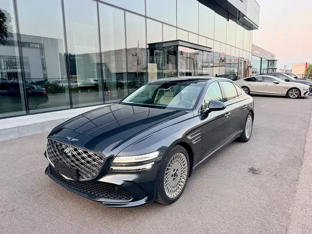 Genesis G80 — фото 1