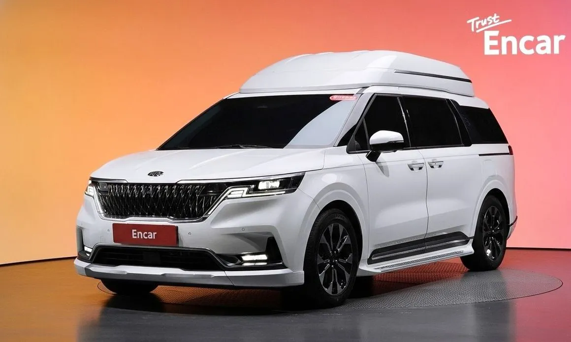 Kia Carnival — фото 1