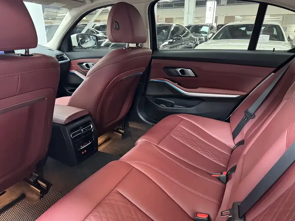 BMW 3 Series — фото 10