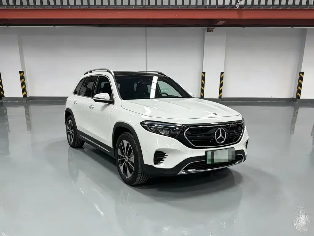 Mercedes-Benz EQB — фото 10