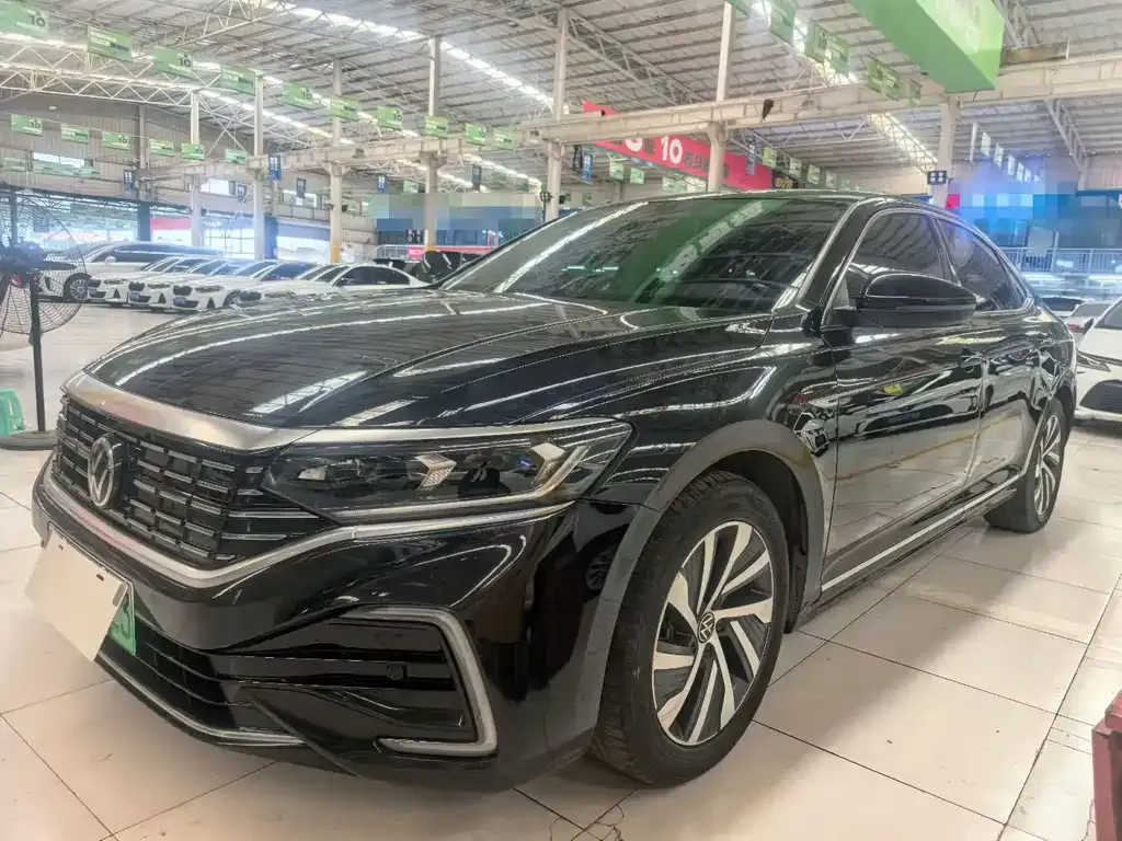 Volkswagen 帕萨特插电混动 — фото 1