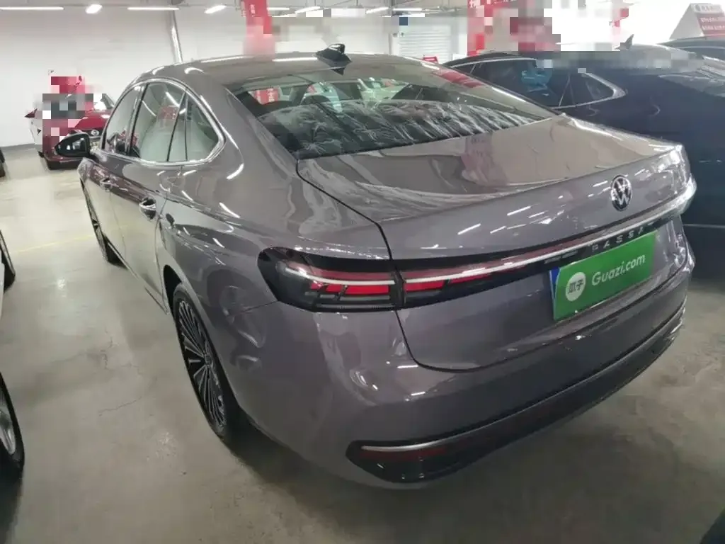 Volkswagen Passat — фото 4
