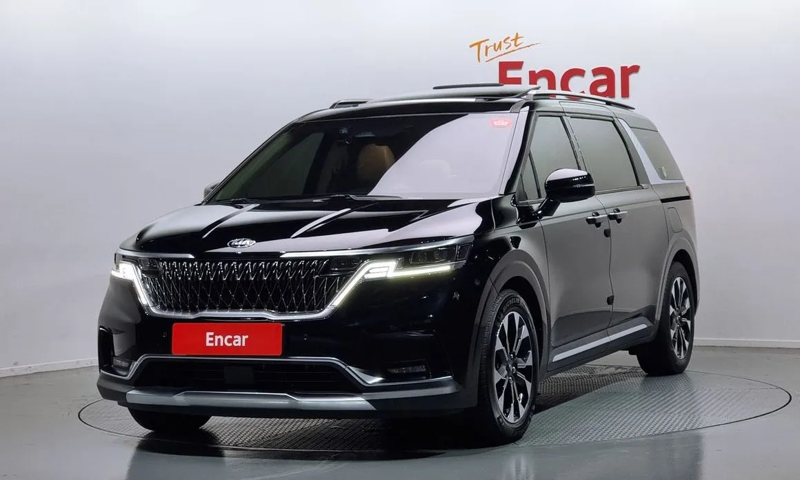 Kia Carnival — фото 1
