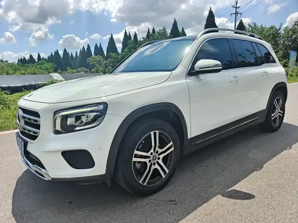 Mercedes-Benz GLB — фото 4