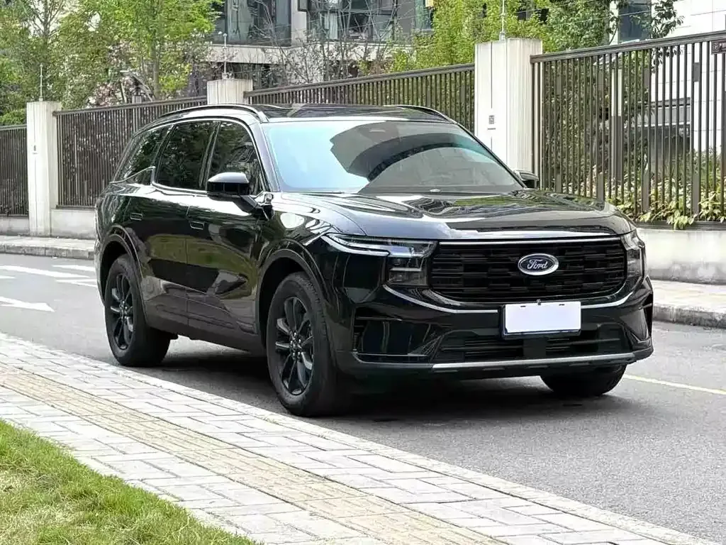 Ford Edge — фото 3